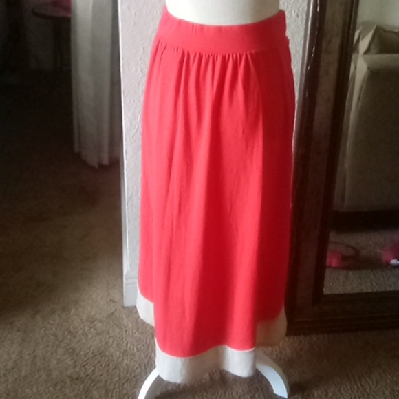 Clothes - Picture 3 of 4